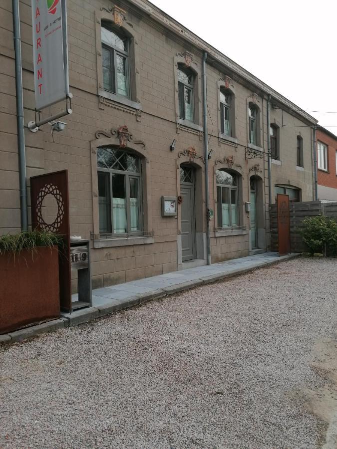 Maison D'Hote Les Notes Endormie Chambre Secrete Berzee Exteriör bild