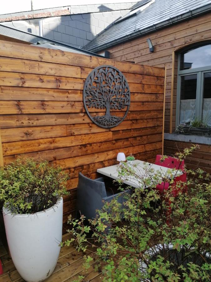 Maison D'Hote Les Notes Endormie Chambre Secrete Berzee Exteriör bild